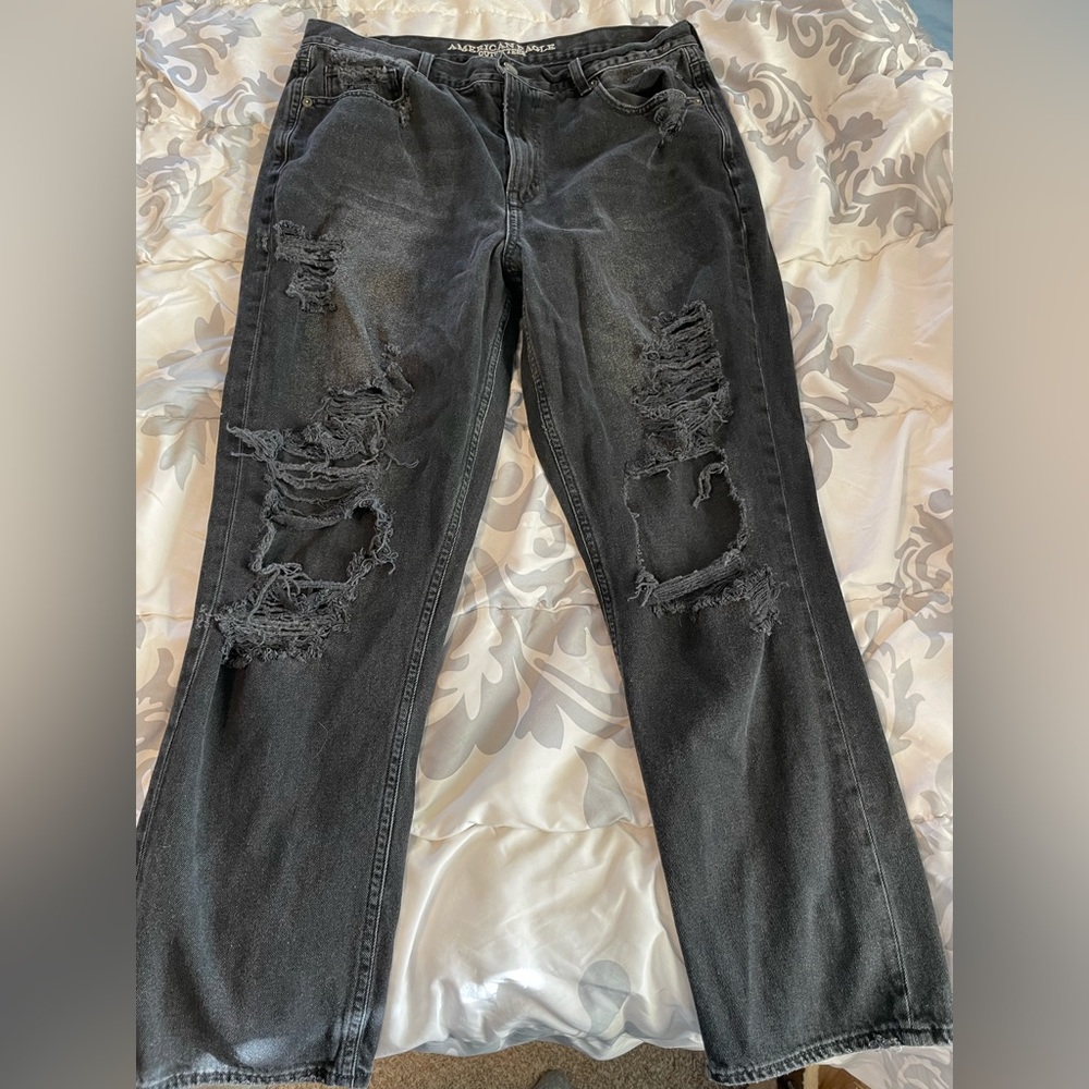 American Eagle Mom Jeans